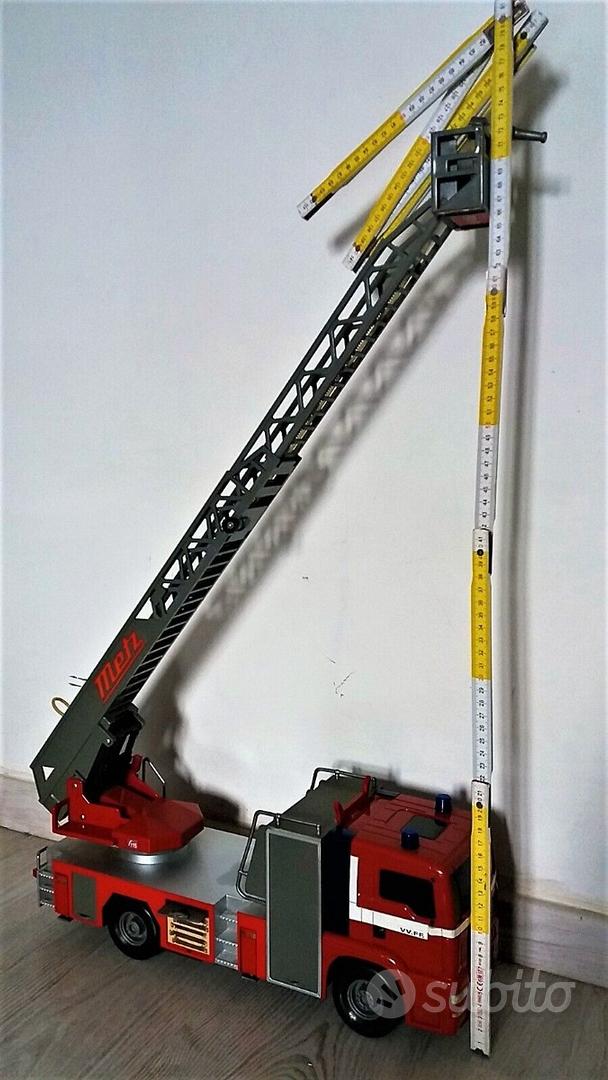 Camion pompieri giocattolo cm 50 . Gioco vintage - Tutto per i bambini In  vendita a Treviso