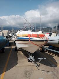 Motoscafo e motore evinrude 40cv nuovo