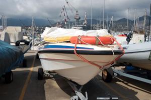 Motoscafo e motore evinrude 40cv nuovo