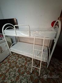 LETTO A CASTELLO CON 2 MATERASSI SINGOLI 