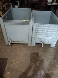 Contenitori in plastica con margherita