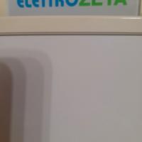 Congelatore verticale con 7 cassetti