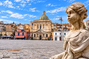 6 LOCALI A NAPOLI