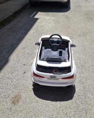 Macchina a batteria Audi