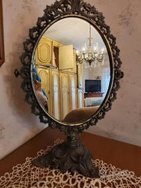 Specchio da toeletta vintage in ottone barocco