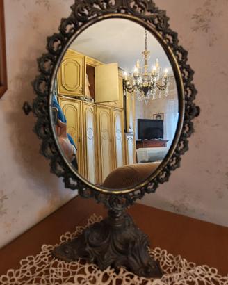 Specchio da toeletta vintage in ottone barocco