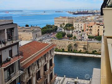 Corso umberto - ampio appartamento vista mare