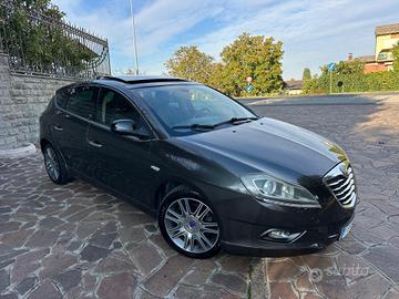 Lancia Delta 1.6 MJT DPF Silver tetto apr int pell