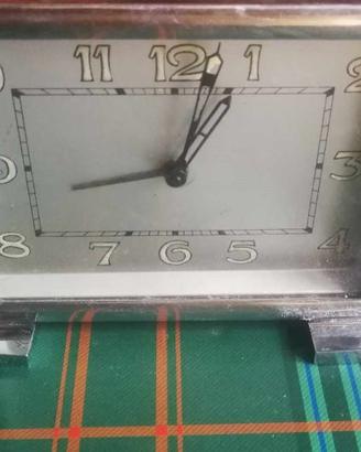 Orologio sveglia da Tavolo in metallo vintage -
