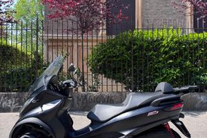 Piaggio Mp3 350 Sport