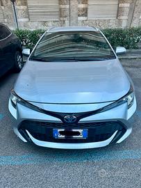 Toyota Corolla SW comandi giuda a volante Kivi