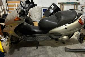 Gratis Honda Pantheon 150 2t