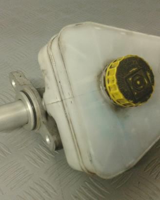 Ricambio Pompa comando freni IVECO DAILY 2000-2006