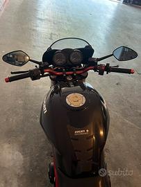 Ducati monster 695