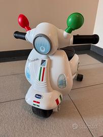 Vespa Primavera Chicco bianca – 2 in 1