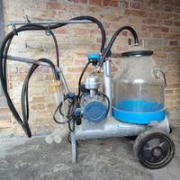 Mungitrice a carrello Milkline