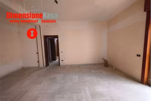 Appartamento di 159 m² con 4 locali e posto auto a