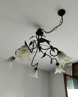 Lampadario in ferro battuto
