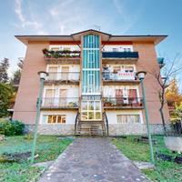 AMPIO APPARTAMENTO CON MANSARDA A ZOCCA