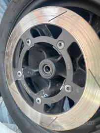 Cerchioni neri per Suzuki Burgman 400 con gomme