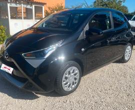 Toyota Aygo 1.0 Benz. Connect Aut.