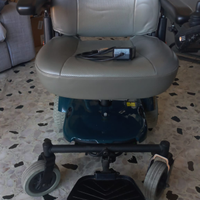 Sedia a rotelle elettrica MEDILAND