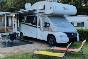 Camper CARADO A461 (Allestimento CAPRON - HYMER)