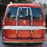 Portabici posteriore 3 posti comodo