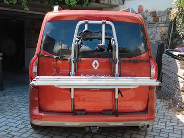 Portabici posteriore 3 posti comodo