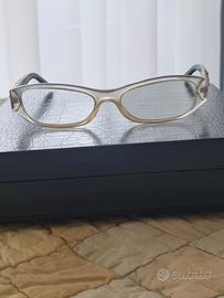 Occhiali da donna con lenti da vista e custodia