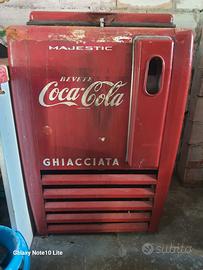 Ghiacciaia CocaCola