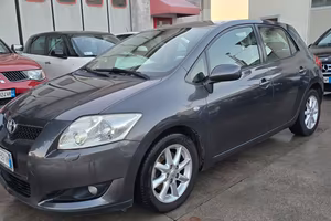 Toyota Auris 2.0 D-4D DPF 5 porte Sol