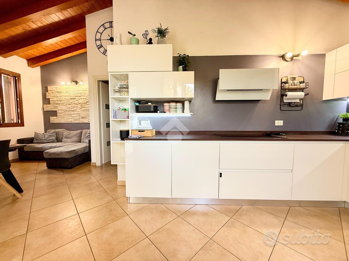 House in Pravisdomini, Barco / Barc - Altro