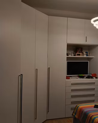 Armadio e Cabina Armadio in legno bianco