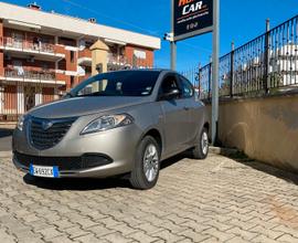 Lancia Ypsilon 0.9 TwinAir 85 CV 5 porte Metano Ec