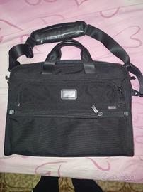 Borsa Tumi