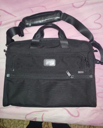 Borsa Tumi