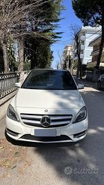 Mercedes Cnasse B 200 (W246) 2012