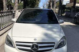 Mercedes Cnasse B 200 (W246) 2012