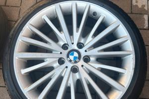 Cerchi Originali BMW 19” con Gomme Pirelli P Zero