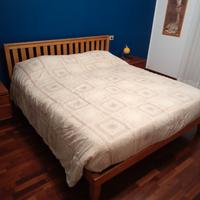 Letto matrimoniale in legno massello 160x190