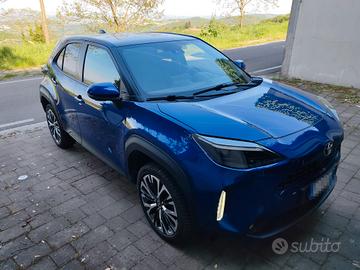 Yaris Cross Lounge Awd-I