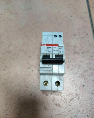 Interruttore magnetotermico differenziale