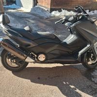 Yamaha t max 530
