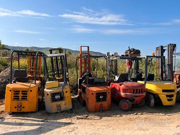 Lotto carrelli elevatori (muletti)