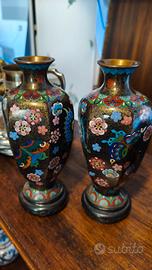 Coppia di Vasi Cinesi Vintage in Smalto Cloisonné