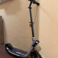 Monopattino Decathlon  con a manubrio