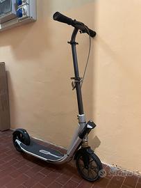 Monopattino Decathlon  con a manubrio