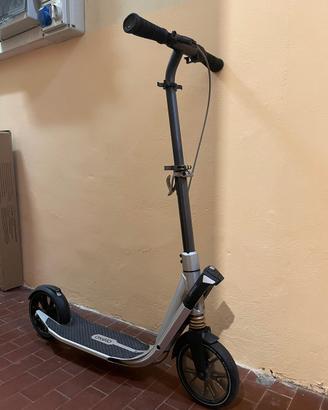 Monopattino Decathlon  con freno a manubrio