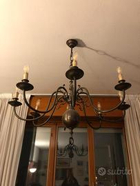 Due Lampadari antichi